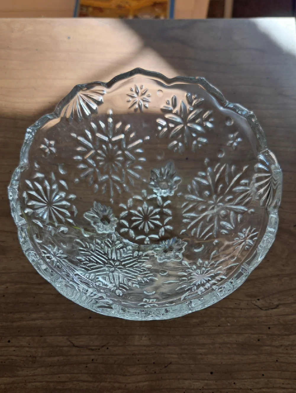 Vintage Mikasa Clear Pressed Glass Floral Snowflake Bowl